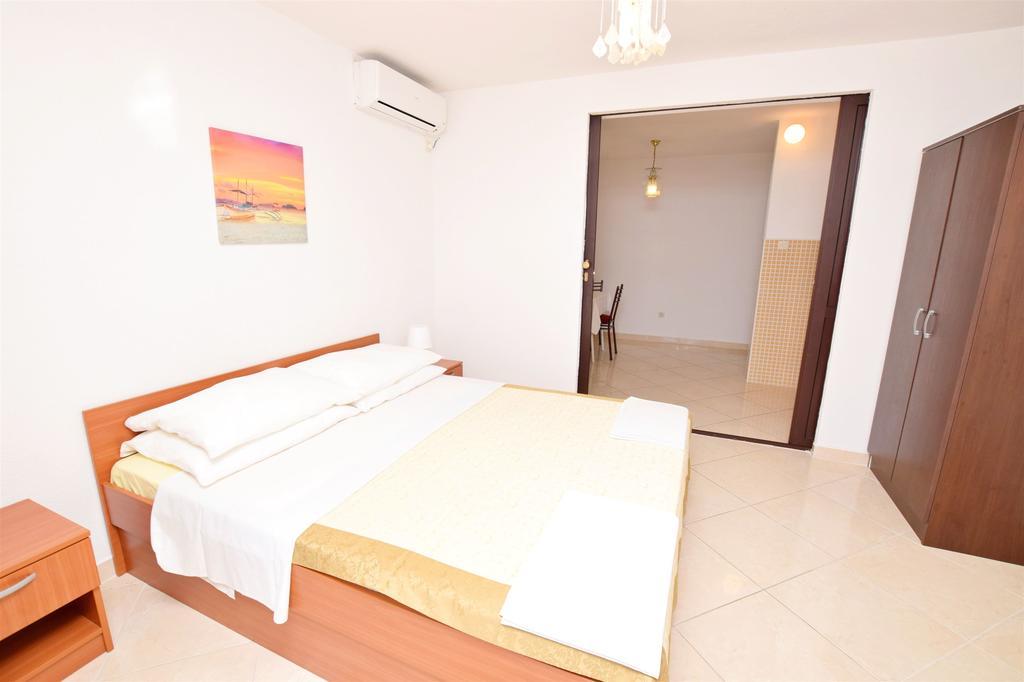 Apartments Dubravka Pisak Εξωτερικό φωτογραφία