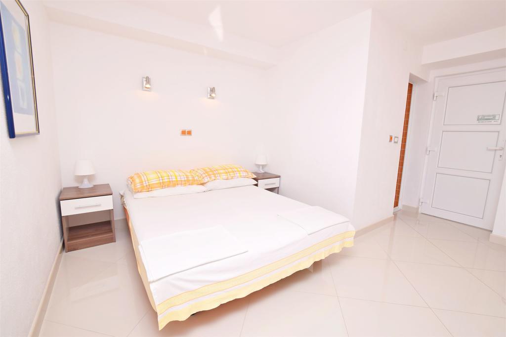 Apartments Dubravka Pisak Εξωτερικό φωτογραφία